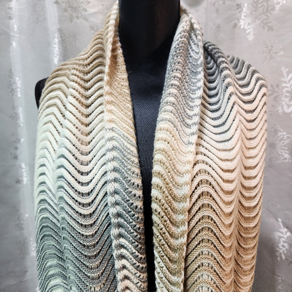 CLEO Infinity Neutral Pastel Knit Scarf - Picture 5 of 9